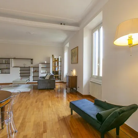 Family In Trastevere Apartment Rome