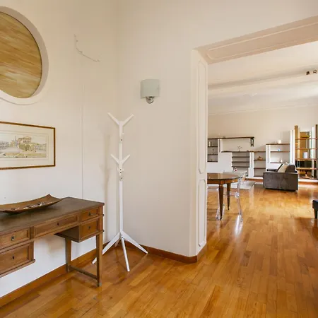 Apartment Family In Trastevere Rome
